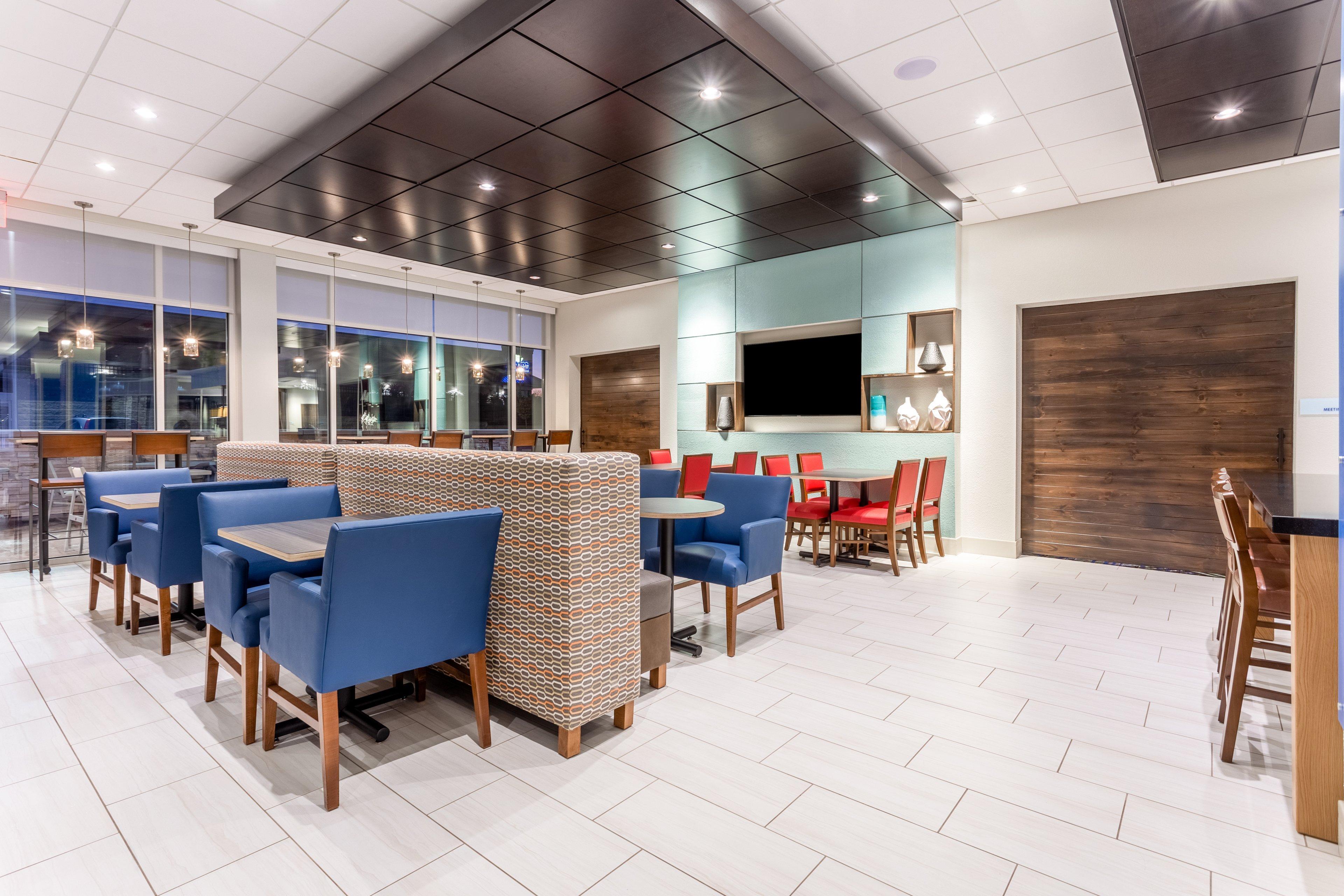 Holiday Inn Express & Suites - Florence - Cincinnati Airport By Ihg Exteriör bild