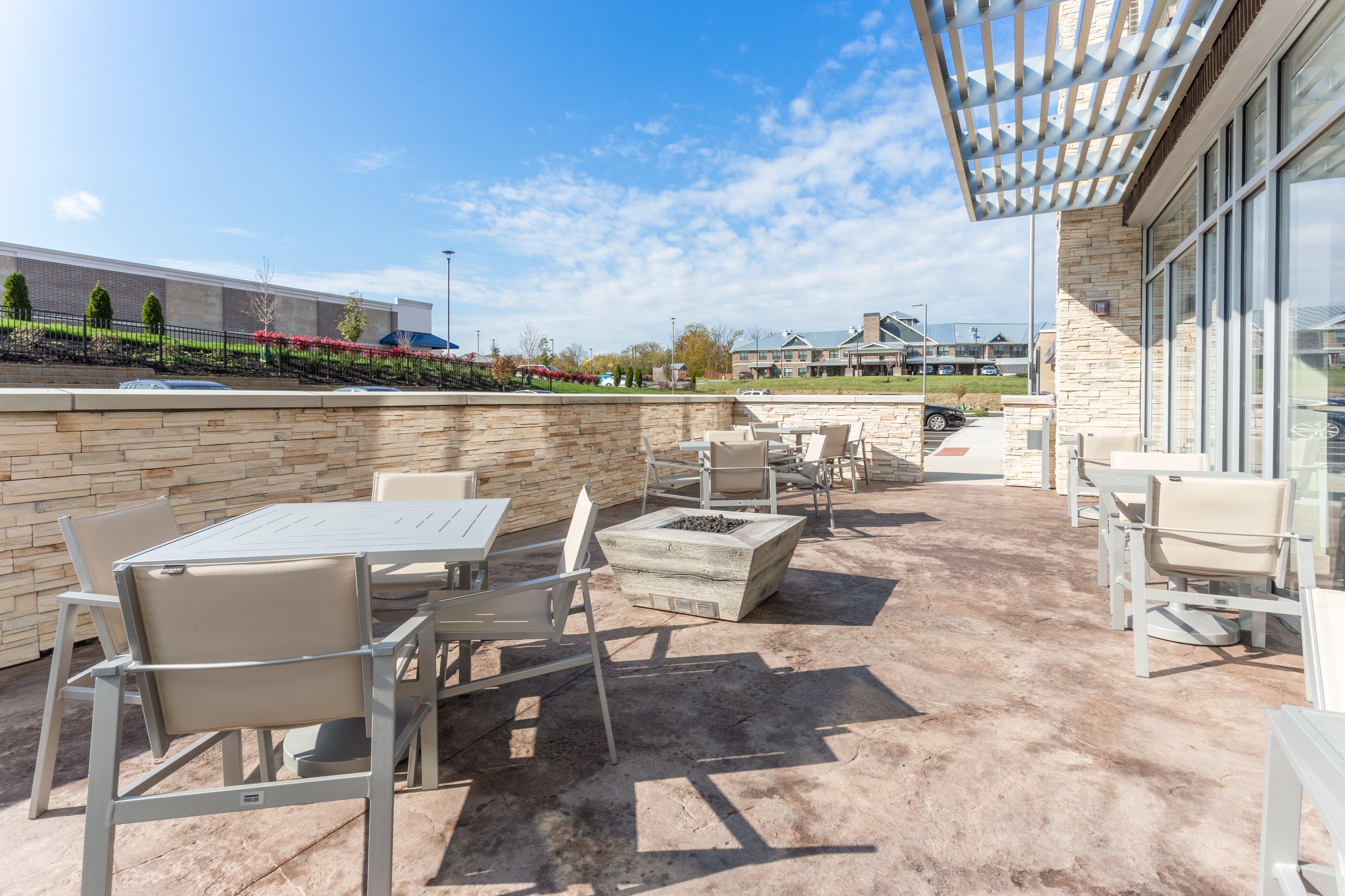 Holiday Inn Express & Suites - Florence - Cincinnati Airport By Ihg Exteriör bild