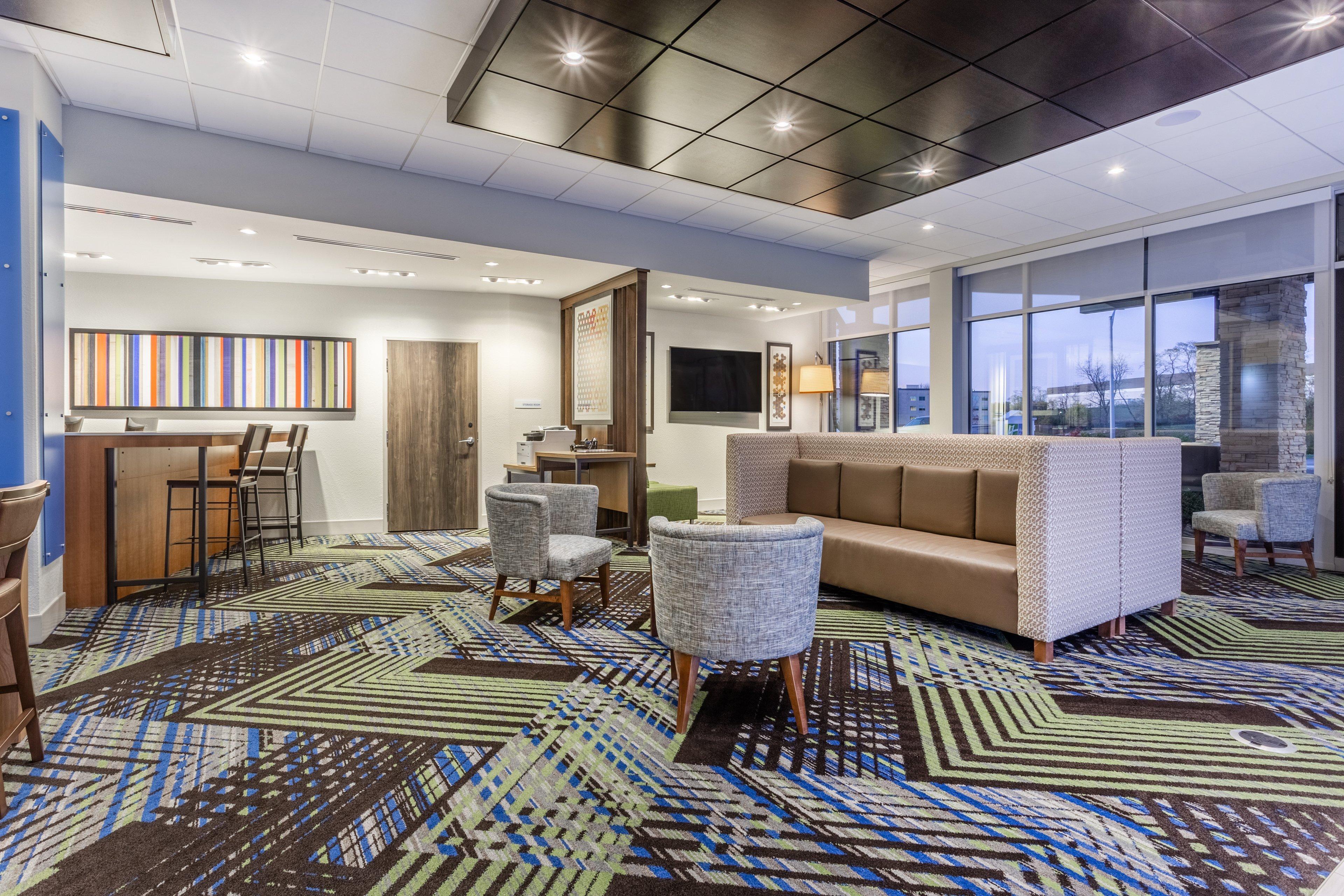 Holiday Inn Express & Suites - Florence - Cincinnati Airport By Ihg Exteriör bild