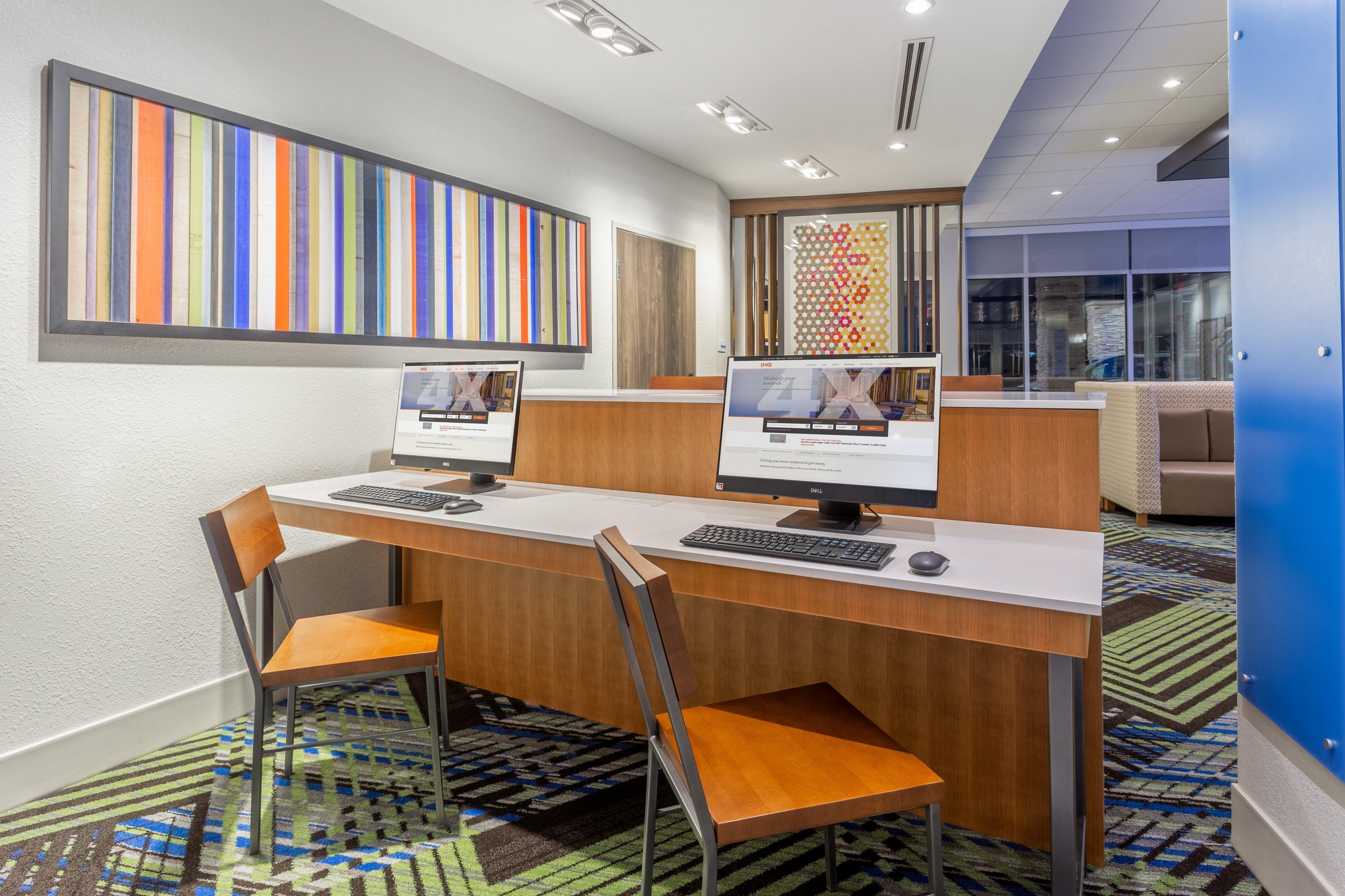Holiday Inn Express & Suites - Florence - Cincinnati Airport By Ihg Exteriör bild