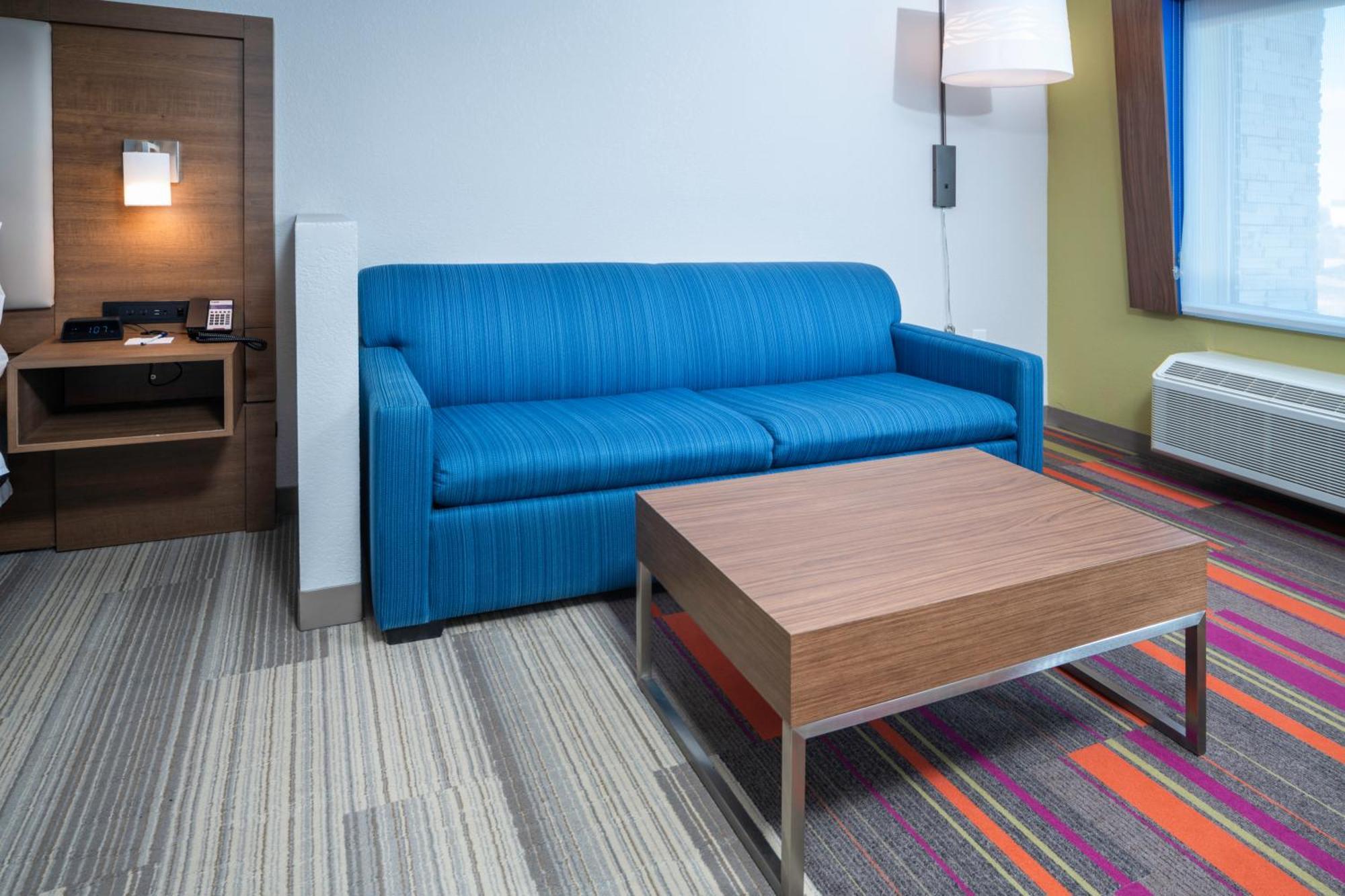 Holiday Inn Express & Suites - Florence - Cincinnati Airport By Ihg Exteriör bild