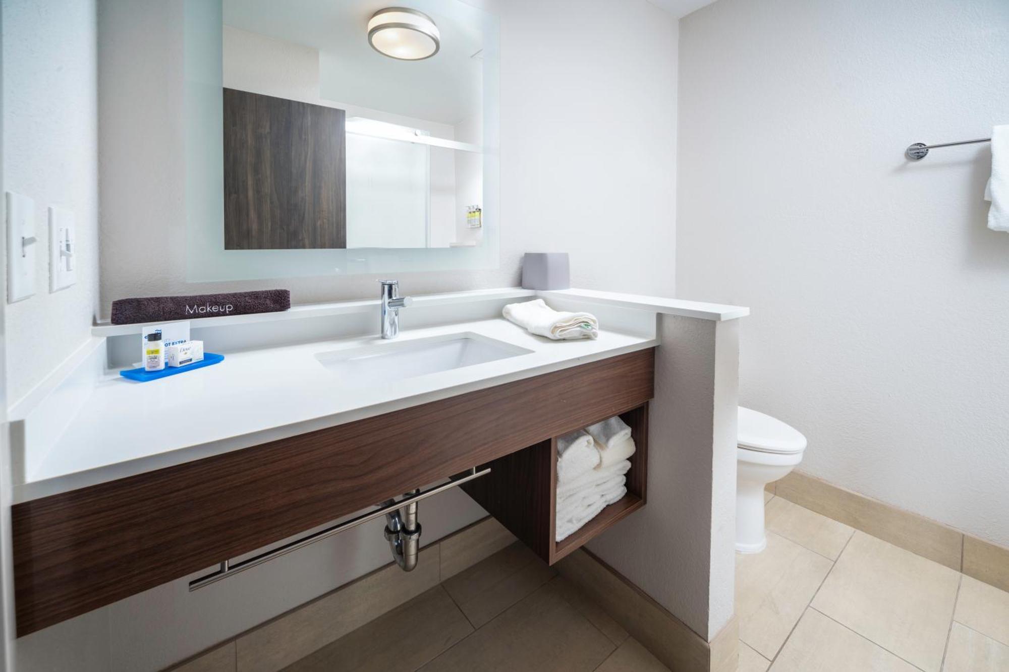 Holiday Inn Express & Suites - Florence - Cincinnati Airport By Ihg Exteriör bild