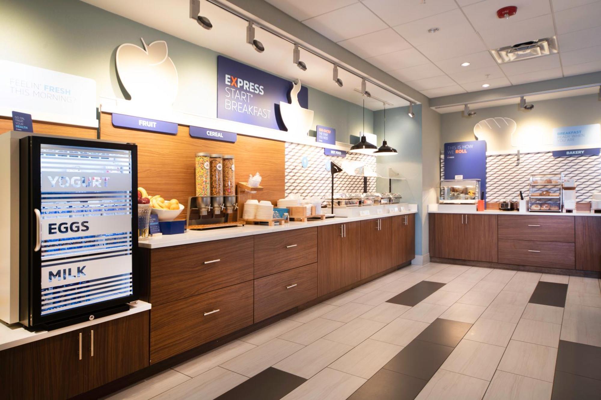 Holiday Inn Express & Suites - Florence - Cincinnati Airport By Ihg Exteriör bild