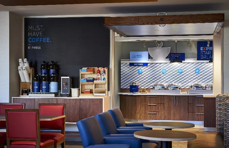 Holiday Inn Express & Suites - Florence - Cincinnati Airport By Ihg Exteriör bild